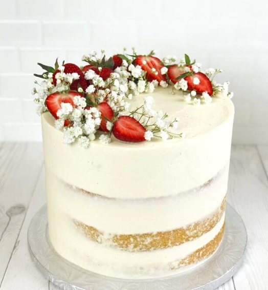 STRAWBERRY NAKED CAKE
